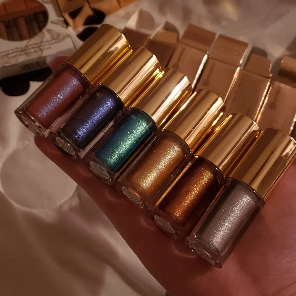 Liquid Eyelights Eyeshadow Bundle! SOLD